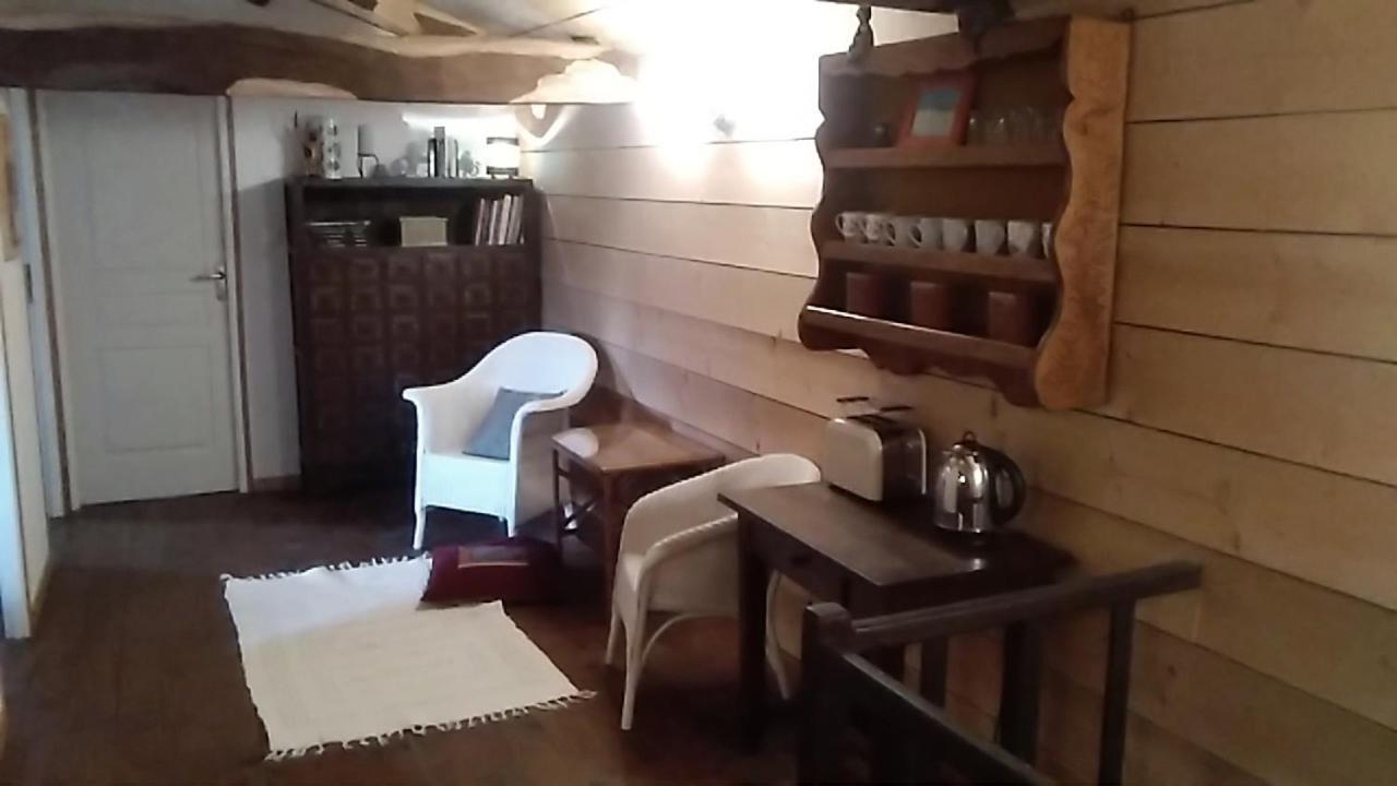 Les Tournesols Bed & Breakfast La Bernardiere ภายนอก รูปภาพ